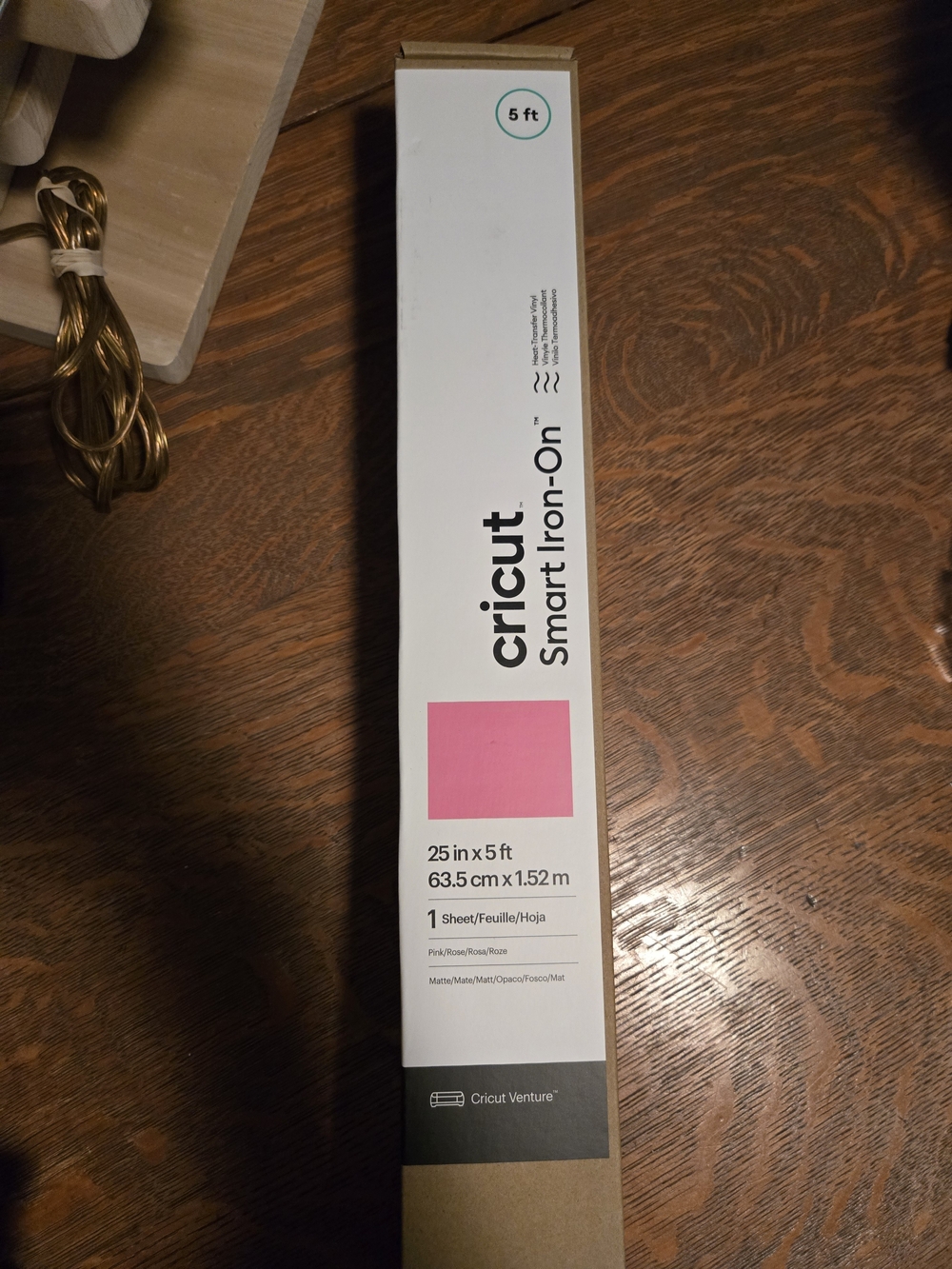 Cricut Smart Iron-On Vinyl - Bright Pink -Cricut Venture
